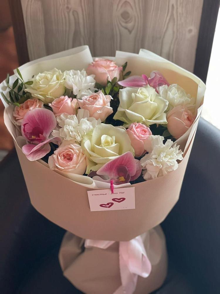 Букет цветов из: Орхидеи, Розы и Гвоздики в Орле