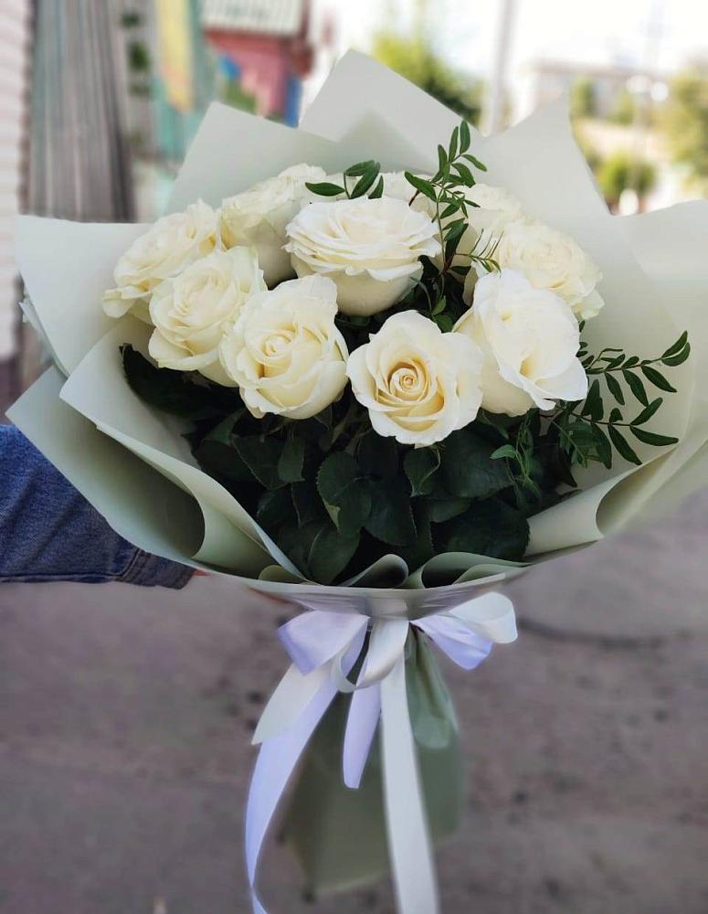 Букет Белые розы Проуд в Орле