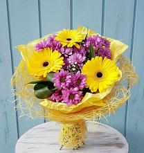 Букет цветов из:  Хризантемы и Герберы в Орле