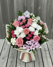Букет цветов из:  Альстромерии, Гвоздики, Розы и Хризантемы в Орле