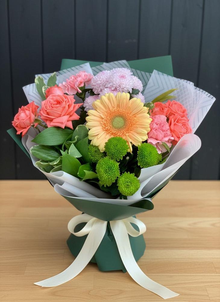 Букет цветов из: Гвоздики, Розы, Герберы и Хризантемы в Орле