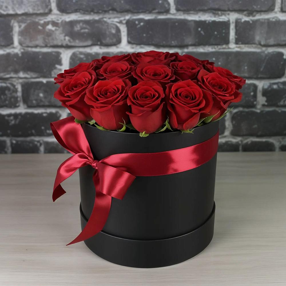 Цветочная композиция из Розы в шляпной коробке в Орле