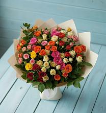 Букет Микс из разноцветных кустовых роз в Орле