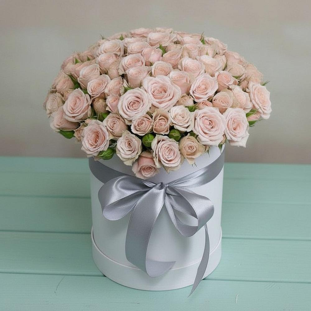 Цветочная композиция из Розы в шляпной коробке в Орле